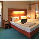Otel B-chill
